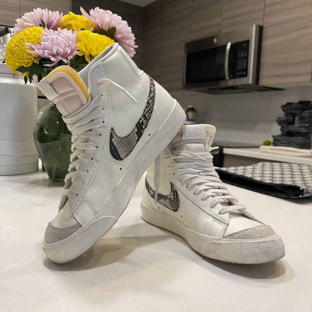Nike Blazer Mid 77 SNakeskin Blazer